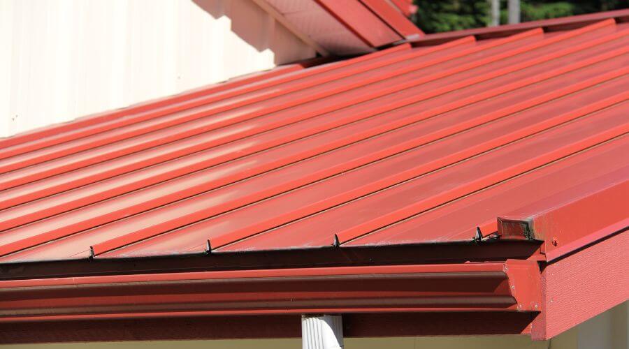 Professional gutter cleaning in West Dennis, MA